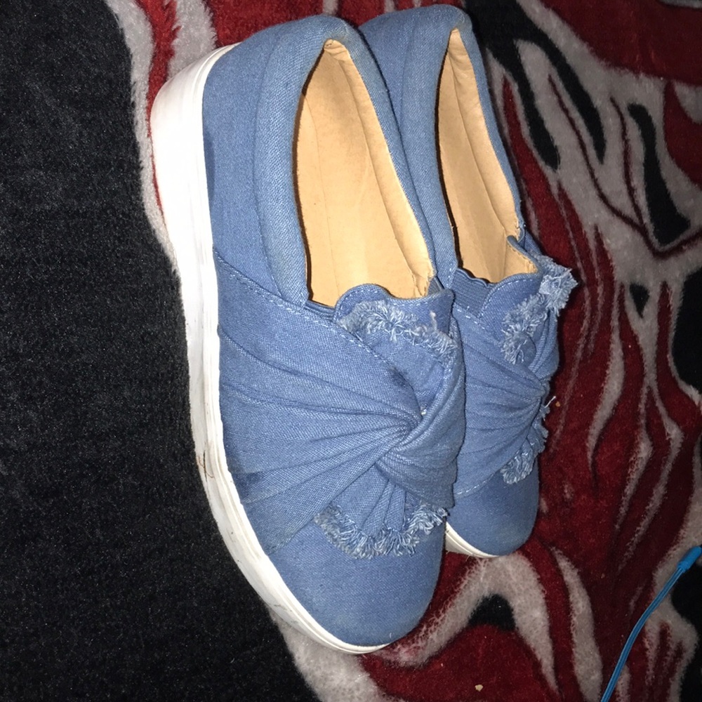 Shoes/ Sandos